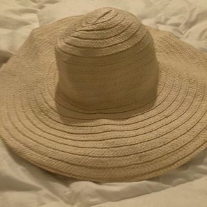 Tan lake day hat